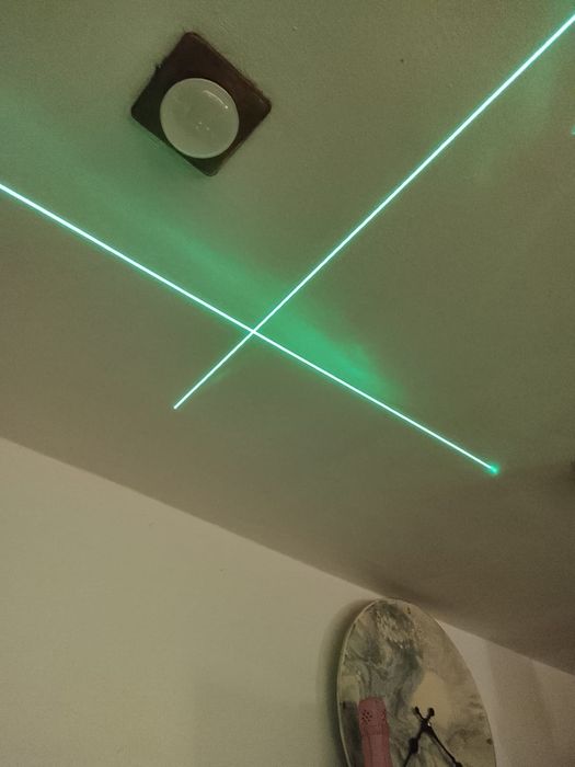 Nivel laser dewalt cu 12 linii Nou