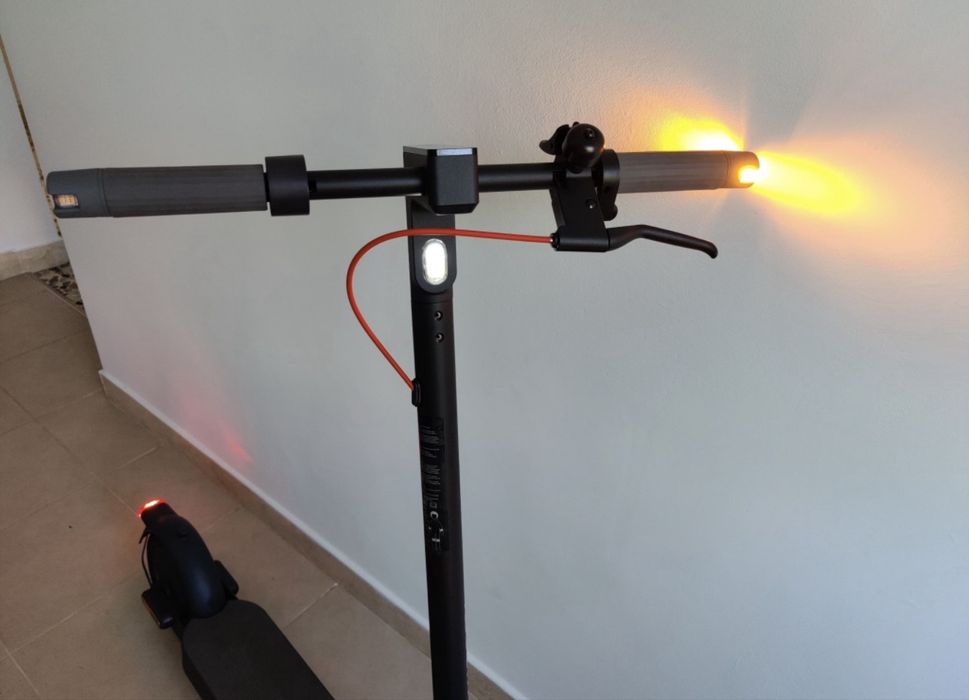 Trotineta xiaomi 4 ca noua