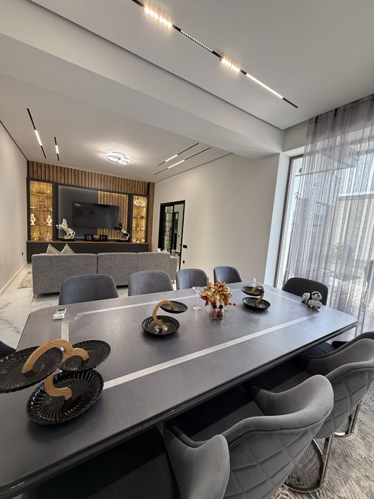 Motrid krugida Tanxaus sotiladi