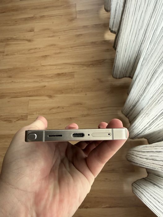 Samsung S25 ULTRA 512 GB черен, 100% батерия + Galaxy Bud Pro 2 черни