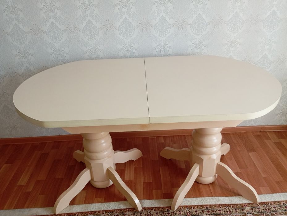 Продам стол раздвижной
