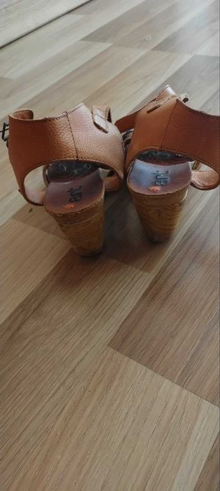 Летни сандали марка ART