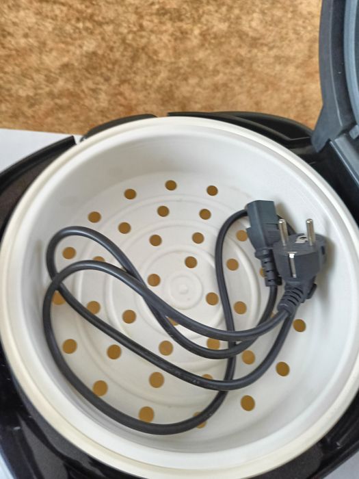 Мультиварка polaris pmc 0537D