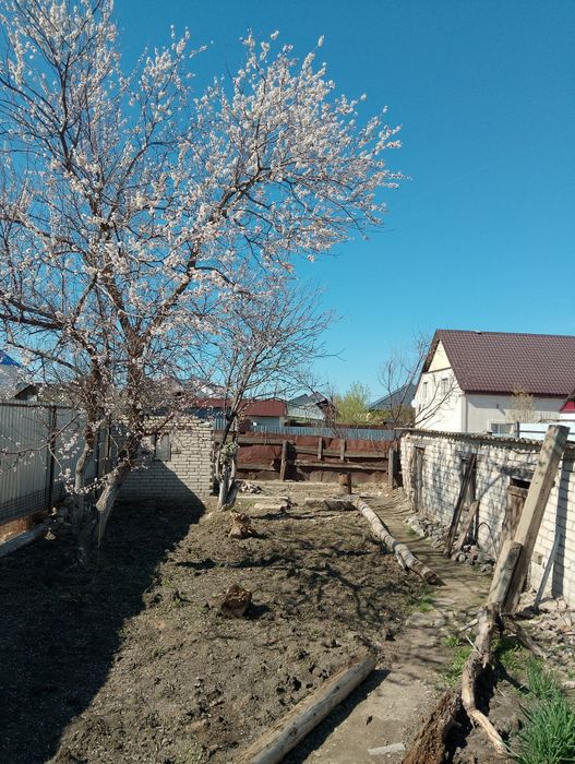 Продам в центре города.