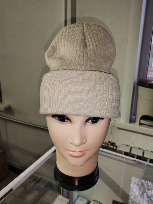 Продам женскую шапку