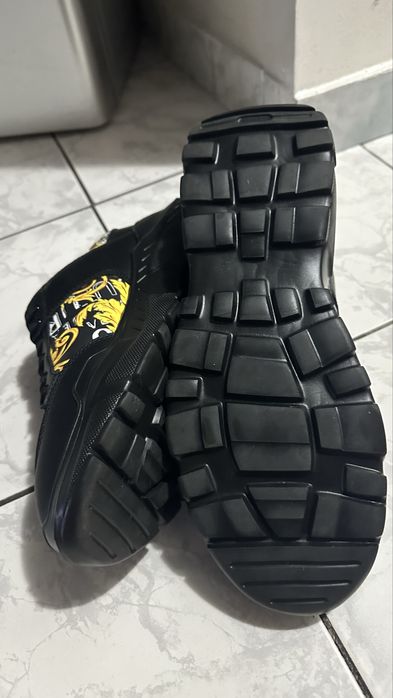 Adidasi versace couture