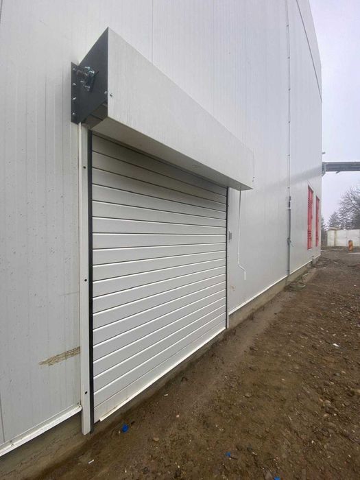 Usi de garaj rulou cu lamela de 100 mm - INDUSTRIALE