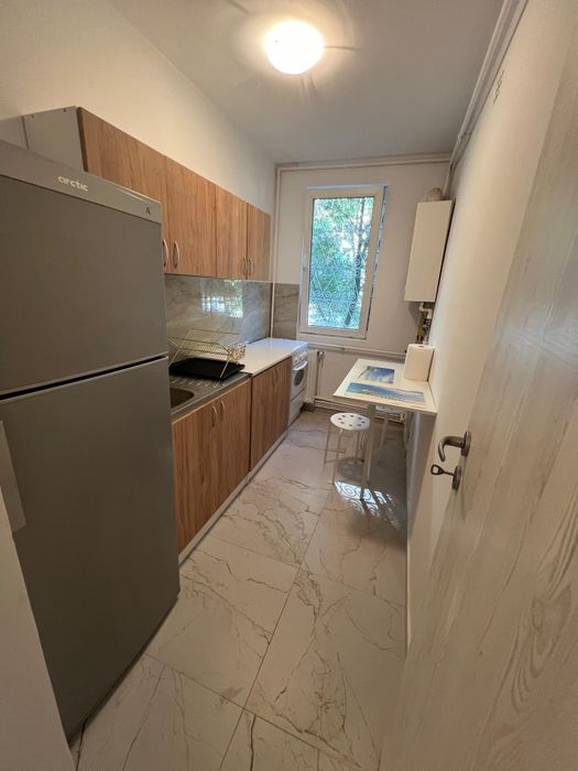 Garsoniera cu centrala termica metrou m2 direct proprietar