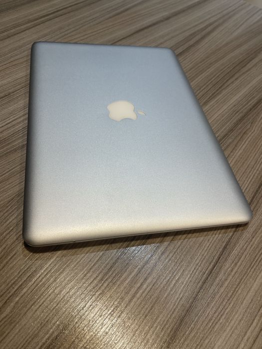 MacBook Air — Окончательно идеальное состояние выгодно