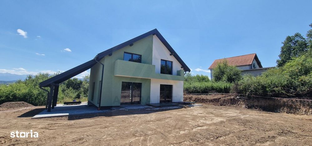 Casa individuala 5 camere teren 504 mp interior alb carport Selimbar