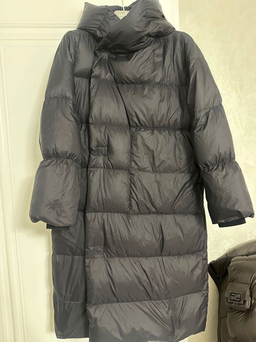 Продаю пуховик 15 тыс.