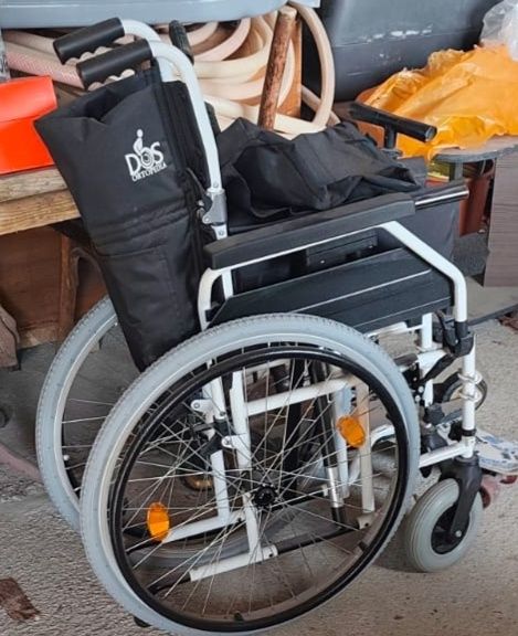 Инвалидная коляска