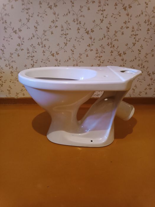 Унитаз новый, не пользованый
