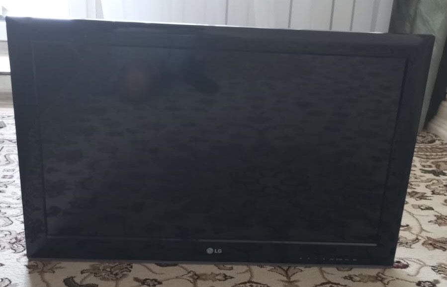 Телевизор  LG 32 дюйма HDMI