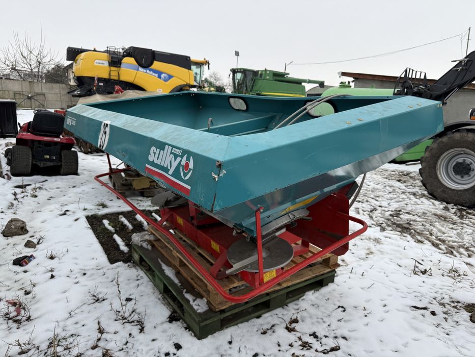Distribuitor ingrasaminte/ Mig azot / Meau chimicale  Sulky DPX 1205