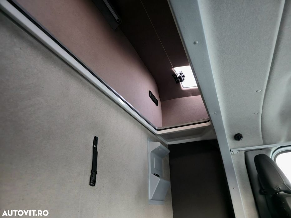 Renault Master cabină dubla 8 Europaleti