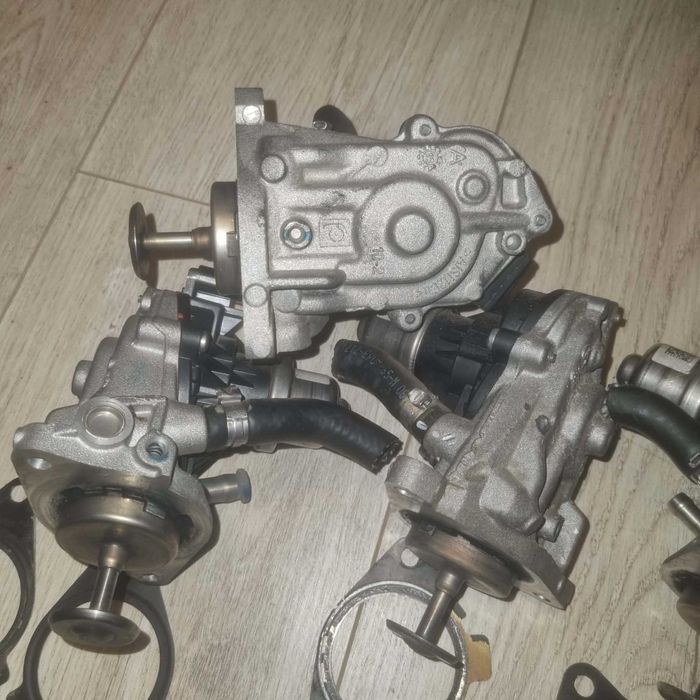 Vând supapă valva egr bmw