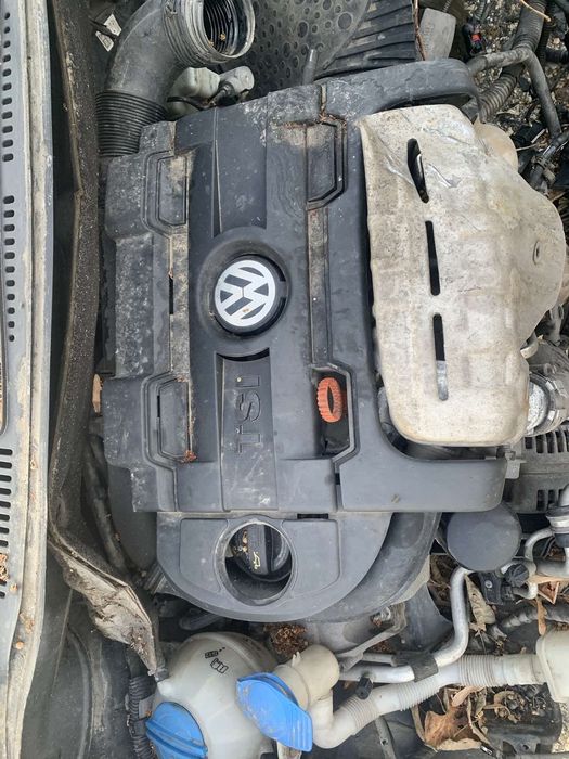 Фолксваген Туран 1.4тси  2009год  код на мотора CAVC