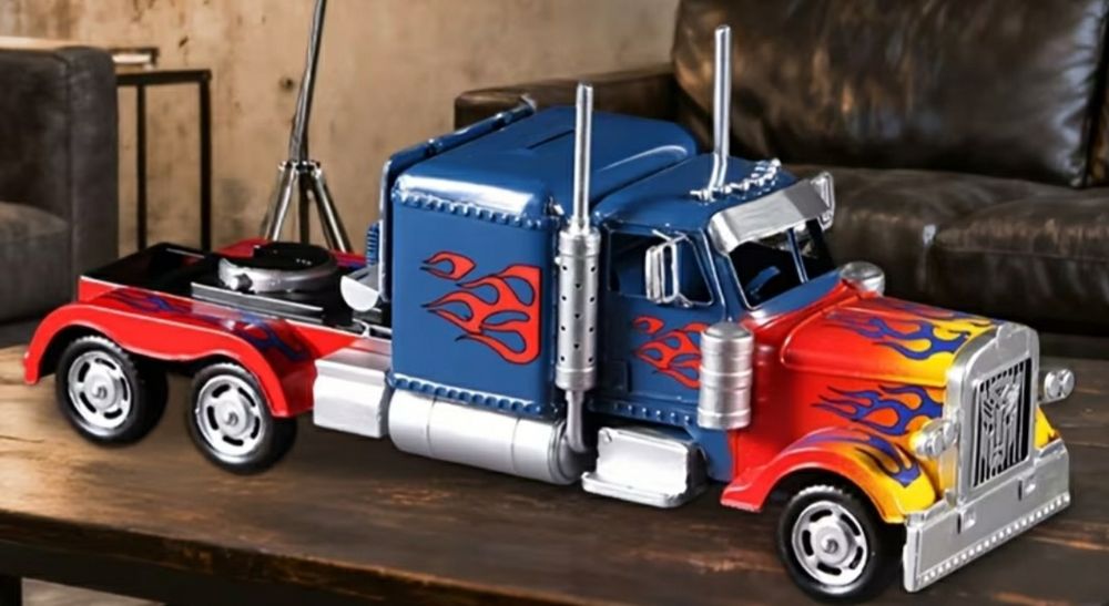Machetă metalică Optimus Prime