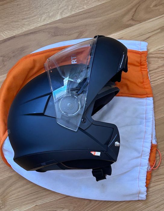 Мото каска черен мат 55 размер Schuberth C4 flip up black ma
