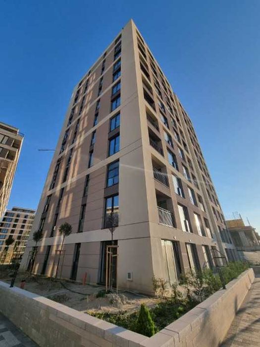 Продава се Тристаен апартамент в Пловдив, Тракия - 102 кв.м за 975 €/кв.м - Снимка #1