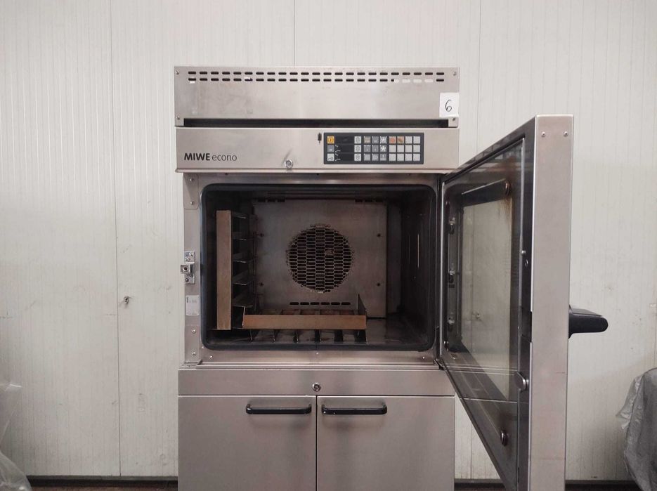 Cuptor Miwe Econo Patiserie Horeca  cu 6 tavite + loc depozitare