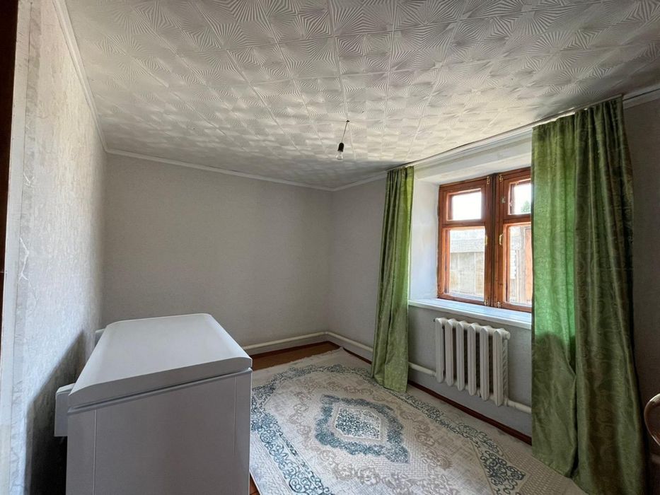 Продается частный дом. Во дворе 2 дома