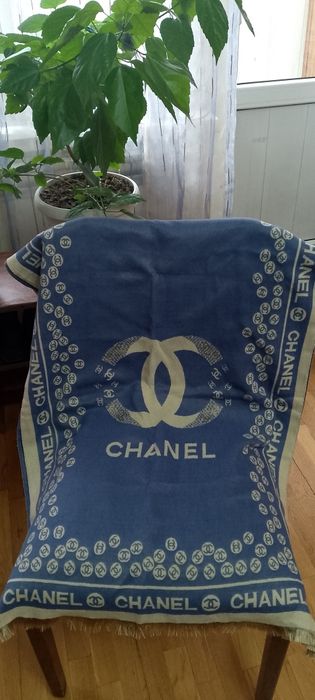 Шарф - палантин.