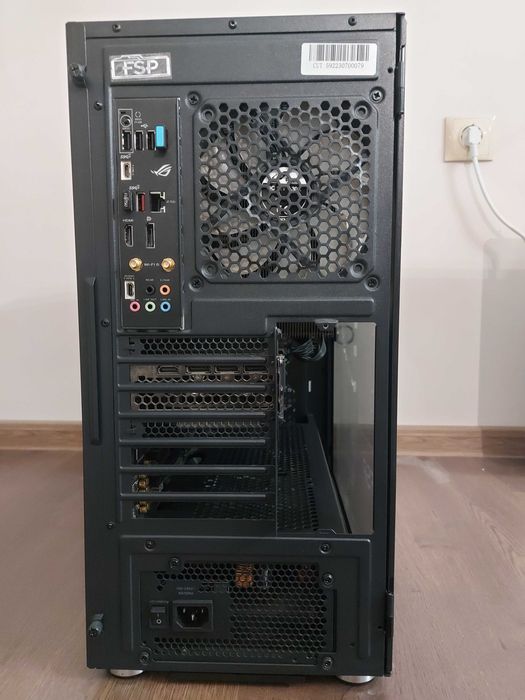 Геймърски компютър RTX 3090 AMD Ryzen 9 5900x 64GB RAM 2TB SSD