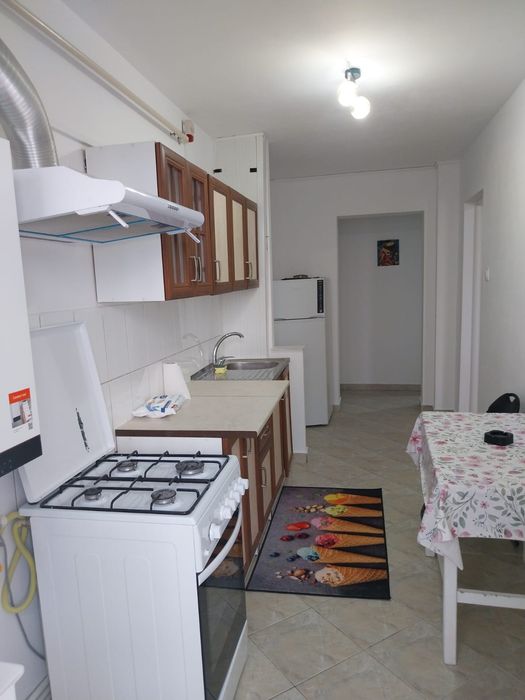 Închiriez garsonieră zona big