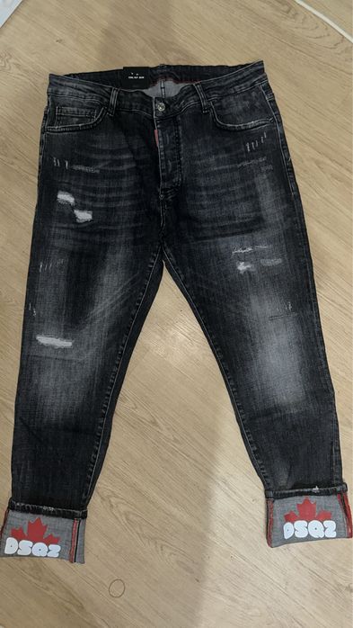 Blugi barbati dsq2 doar marimea 48