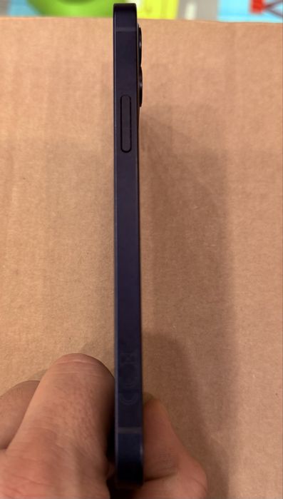 iPhone 12 / 128 GB / Negru / Neverlook