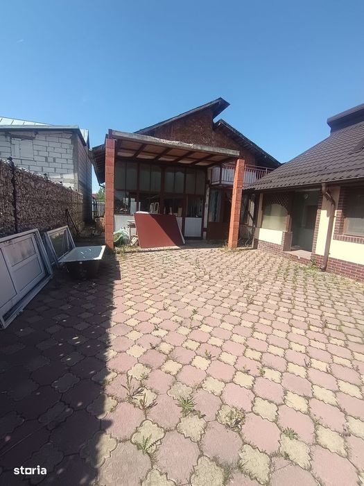 Vânzare casa și teren Văcărești-Dambovita
