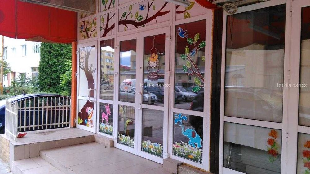 Inchiriez spatiu comercial Exercitiu