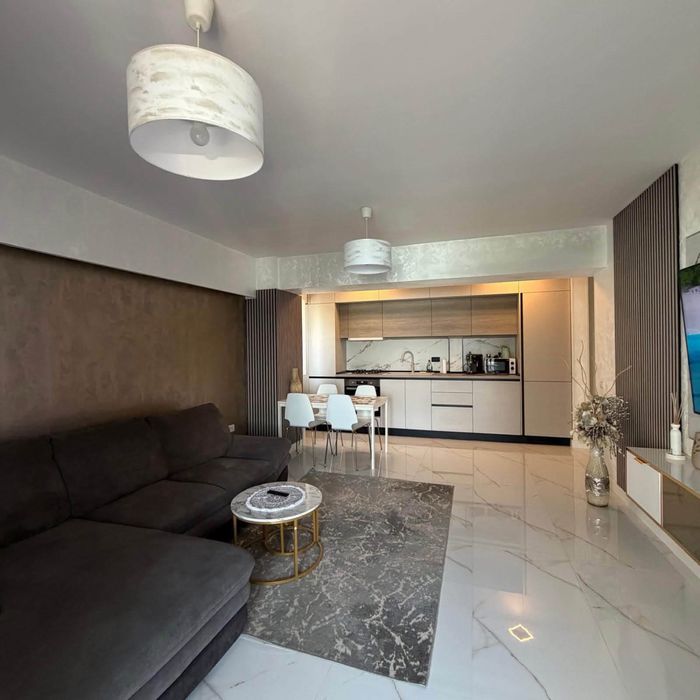 Apartament de inchiriat!