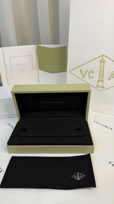 Оригиналтная упаковка Van Cleef & Arpels