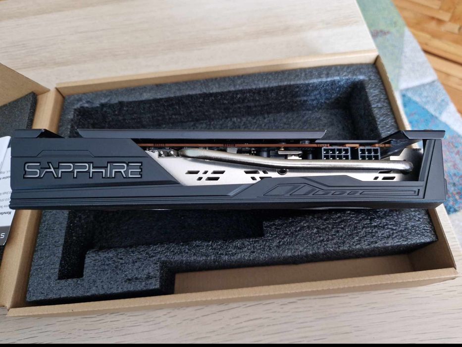 Видео карти RX5700 чисто нови, в кутии.