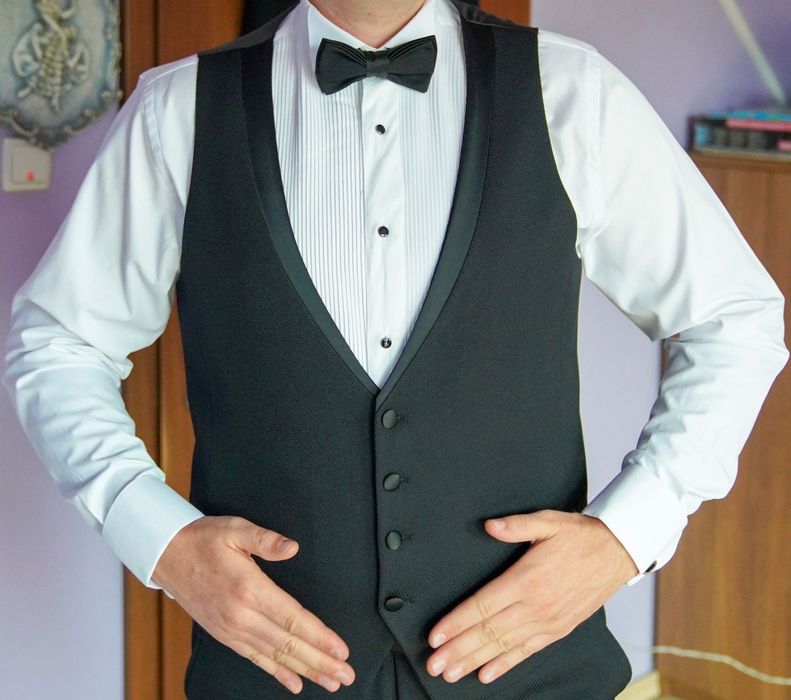 Costum ceremonie