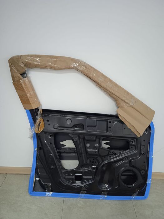 Дверь от Ниссан Жук