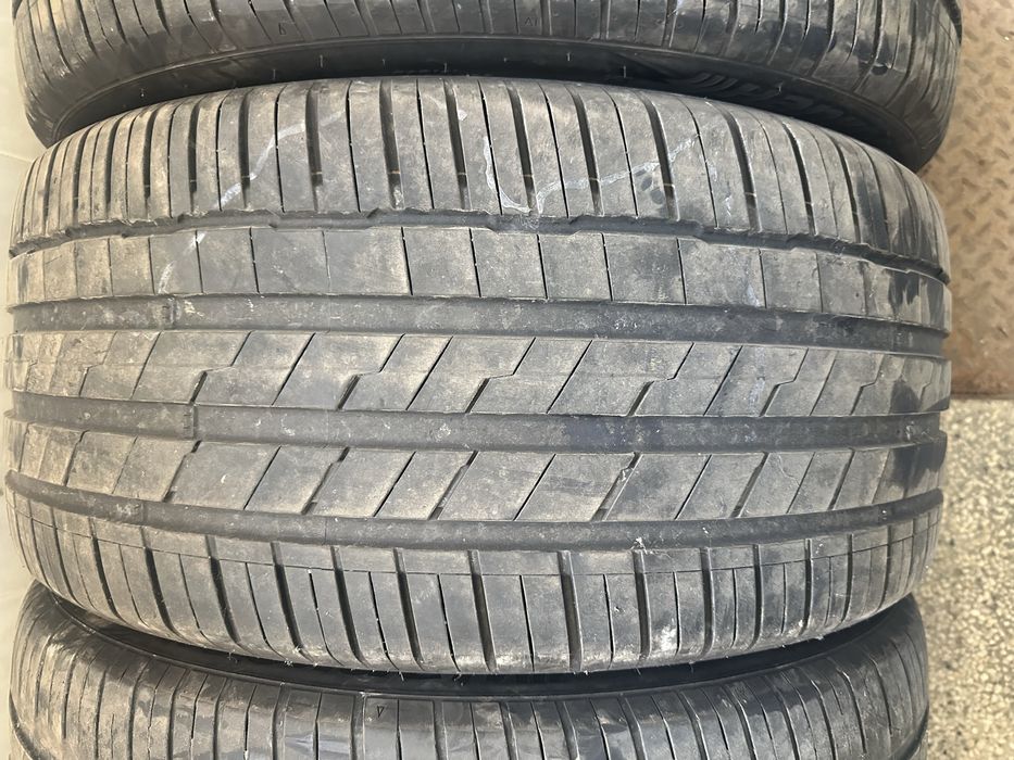 Гуми 295/35ZR23 Hankook Ventus S1 Evo
