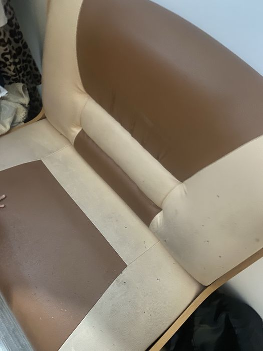 Кухонный стол.