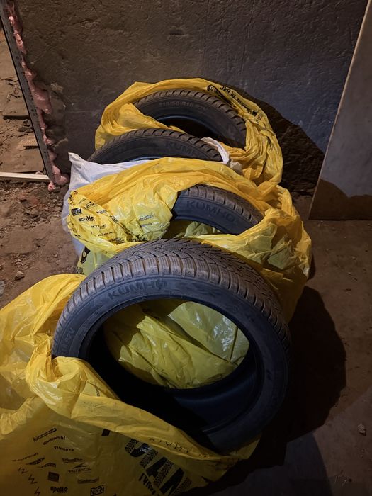 KUMHO 215/50/R18 WinterCraft WP52+  4 бр.