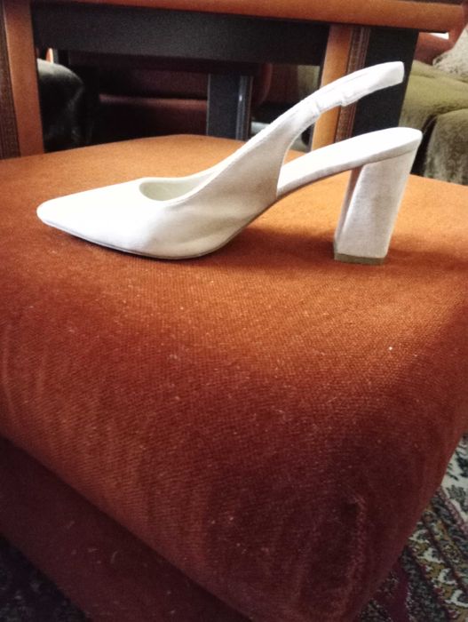 Дамски обувки от естествен велур