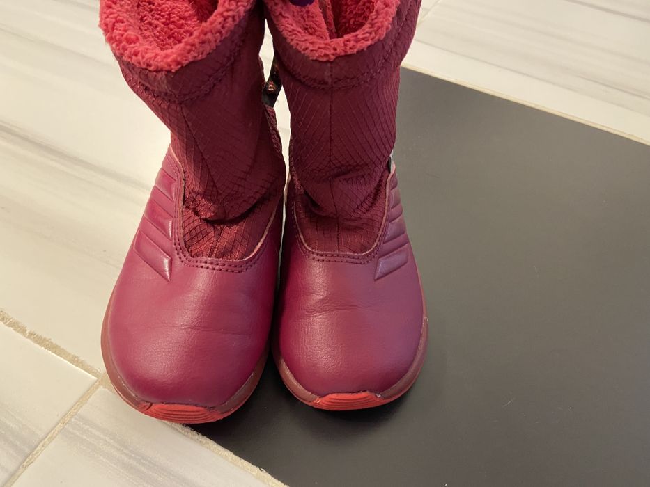 Adidas детски ботуши 25 номер