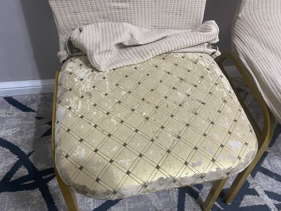 Стулья со столом