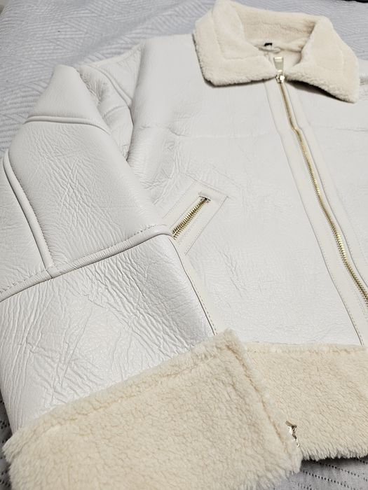 Пухено яке с яка