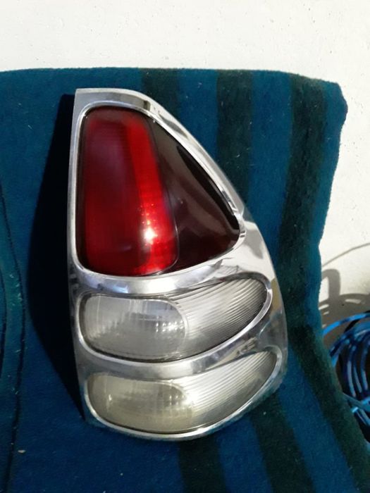 продам фару на тойота ланд крузер прадо