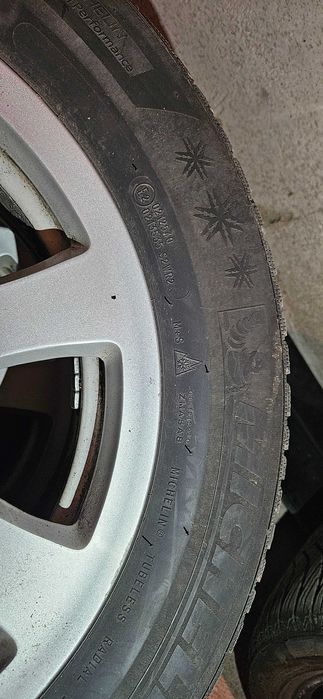 MICHELIN 225/55R16