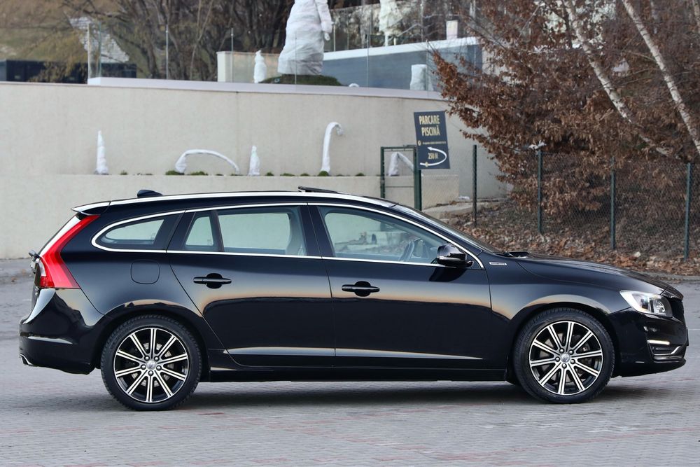 VOLVO V60 2013 — imagine 48