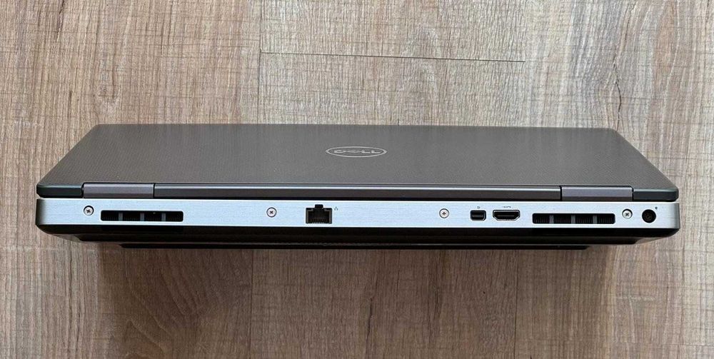 Dell Precision 7540, i7-9850HQ, RAM: 32 GB,  500GB SSD -  като нов  !